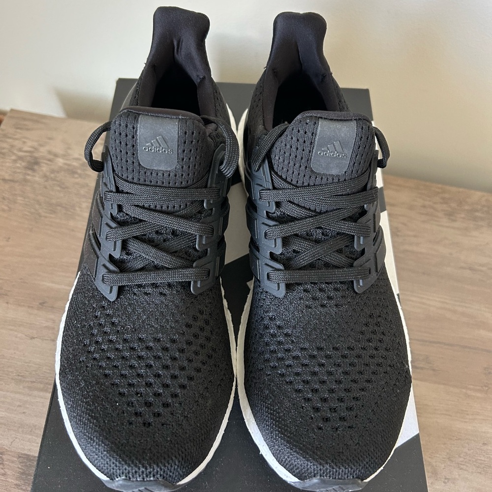 Adidas Ultraboost 1.0 W Black Size 7.5 Sneakers - Picture 3 of 6